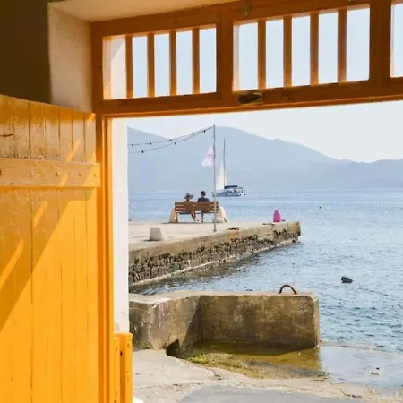 Апартаменты Boucaporta Sirma *