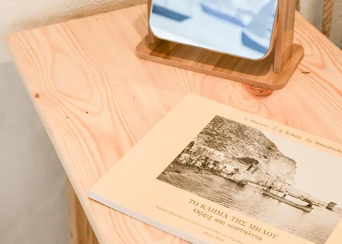 Boucaporta Sirma * Klima (Milos)