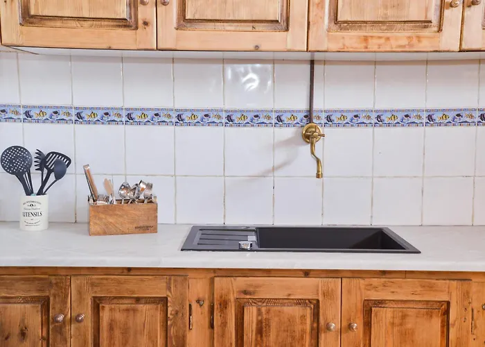 Boucaporta Sirma * Klima (Milos)