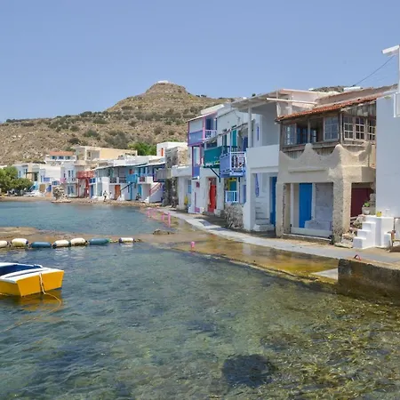 Boucaporta Sirma Apartment